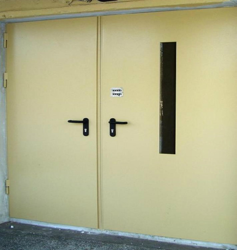 Stairwell entrance doors